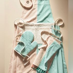 COPY - COPY - NWT Anthropologie Trudy Dish Towel in Coral